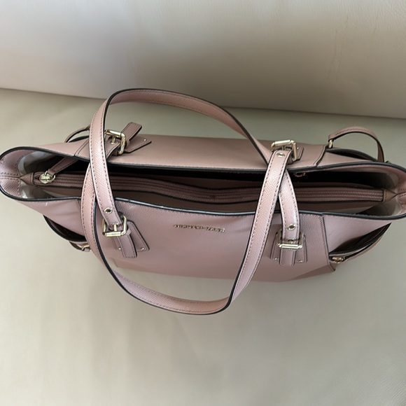 Michael Michael Kors Voyager Fawn Tote Leather - Picture 8 of 16